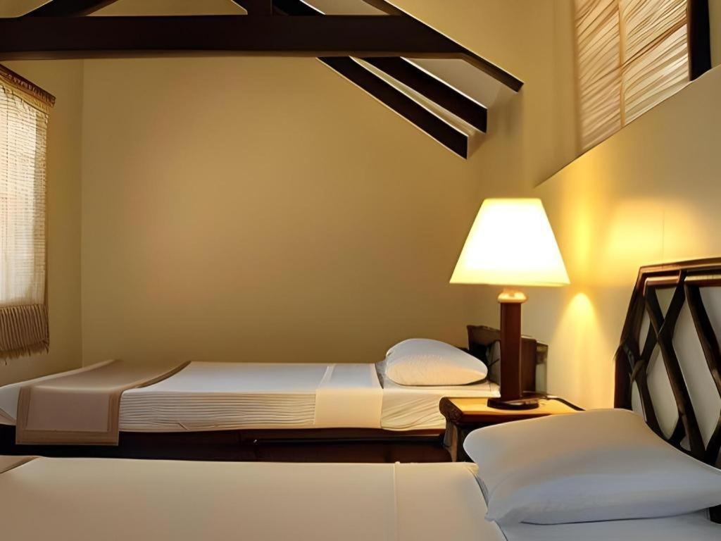 Matabungkay Beach Hotel Batangas City Kültér fotó