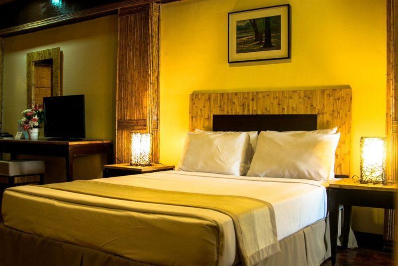 Matabungkay Beach Hotel Batangas City Kültér fotó